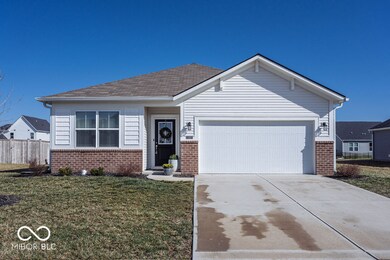 70 Fernleaf Dr, Whiteland, IN 46184 - photo 2