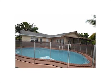 Swimming Pool/Hot Tub/Sauna