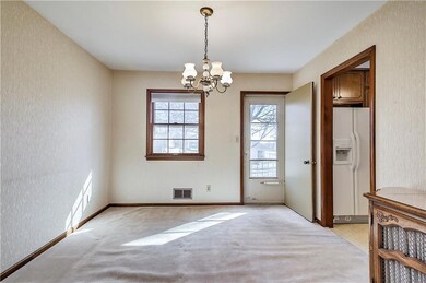 704 NW 10th St, Blue Springs, MO 64015 - photo 6