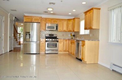 98 Ambassador Ln, Staten Island, NY 10309 - photo 6