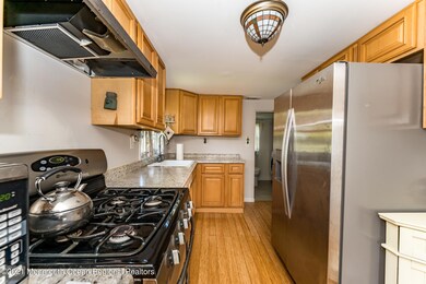 1 Neptune Place, Keansburg, NJ 07734 - photo 4