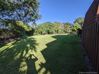 unlisted-address, Davie, FL 33325 - photo 6