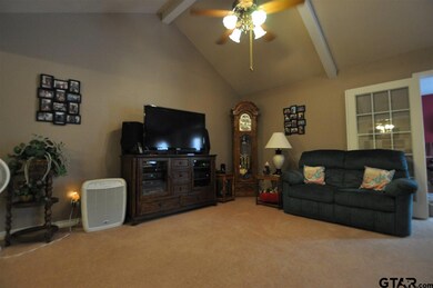 407 407 Amberwood Cir, Tyler, TX 75701 - photo 2