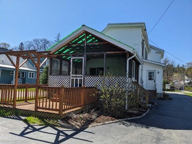 18 Pleasant St, Lancaster, NH 03584 - photo 4