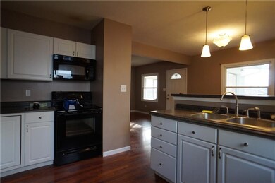 205 S 6th Ave, Beech Grove, IN 46107 - photo 5