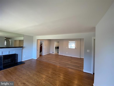 3722 Lacy Blvd, Falls Church, VA 22041 - photo 6