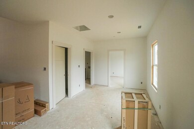 5211 N Wildwood Rd, Maryville, TN 37804 - photo 6