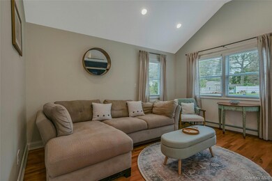 112 Magnolia Dr, Rocky Point, NY 11778 - photo 7