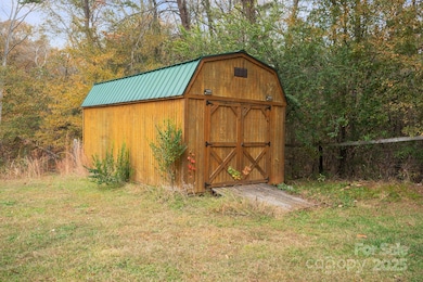 5260 Rifle Range Rd, Conover, NC 28613 - photo 4