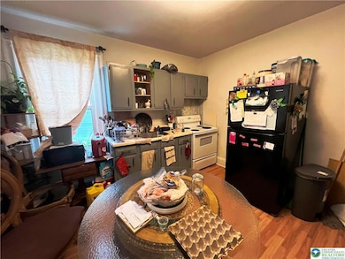 2nd Fl Unit - Kitchen