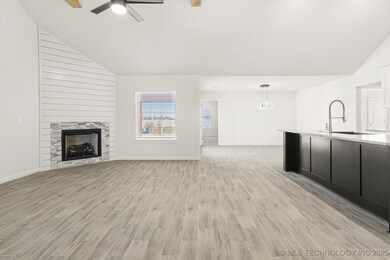 10675 S 233rd East Ave, Broken Arrow, OK 74014 - photo 3