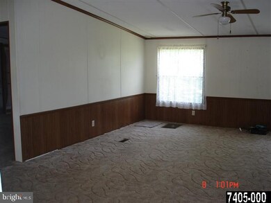 235 Pegram St, Gettysburg, PA 17325 - photo 4