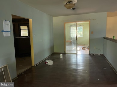 7 Walnut St, Dorchester, NJ 08316 - photo 4