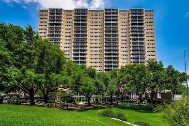 Twenty-One Turtle Creek Building