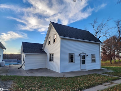 214 Lincoln St, Marne, IA 51552 - photo 2