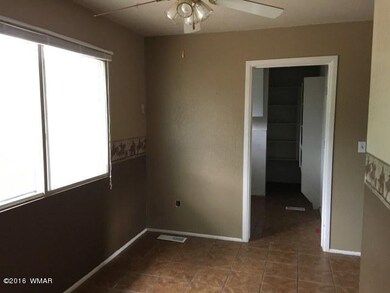 023-422250(dining area)