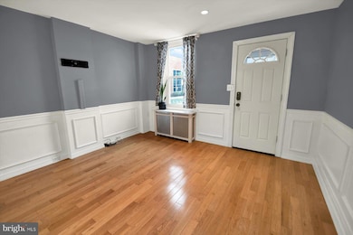 350 1/2 E Elm St, Conshohocken, PA 19428 - photo 4