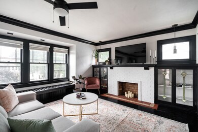 U: Living Room