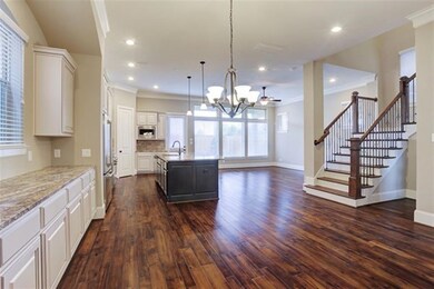 8611 Costmary Ln, Houston, TX 77055 - photo 4