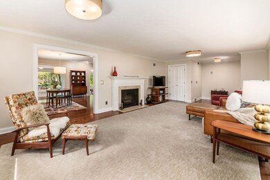 1077 Wyandotte Rd, Columbus, OH 43212 - photo 6