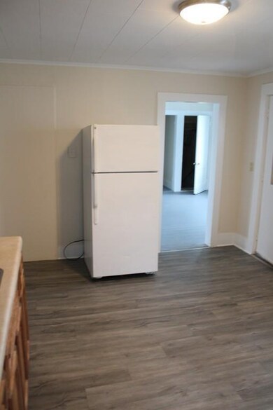 162 Chapman St, Greenfield, MA 01301 - photo 5