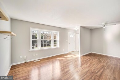 9110 Tumbleweed Run unit J, Laurel, MD 20723 - photo 3