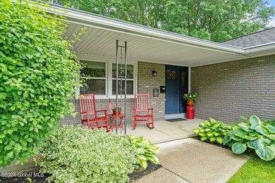 2178 Appletree Ln, Schenectady, NY 12309 - photo 3