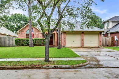 1930 Diamond Brook Dr, Houston, TX 77062 - photo 2
