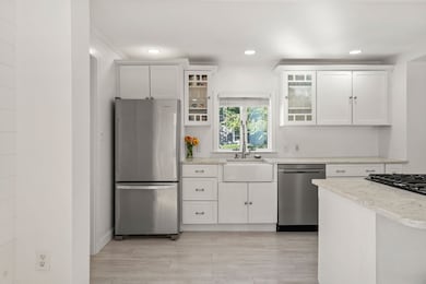 36 Pleasant St, Milton, MA 02186 - photo 7