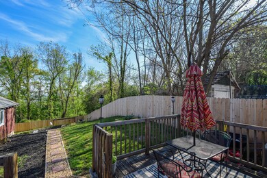 2155 Mountain View Terrace SW-large-009-