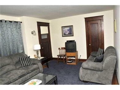 Living Room Lower Unit: Plenty of beautiful natura