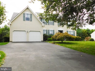 2310 Mcarthur Dr, Hatfield, PA 19440 - photo 2