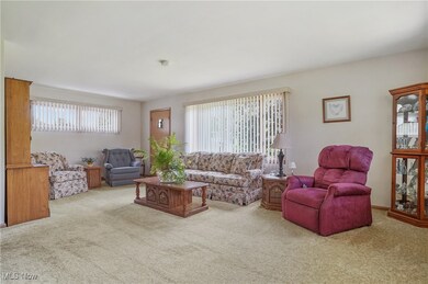 715 E Lincoln Way, Lisbon, OH 44432 - photo 2