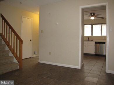 1744 Powder Horn Terrace, Woodbridge, VA 22191 - photo 2