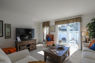 68 Crescent St unit 208-97-30-1, Plymouth, NH 03264 - photo 5