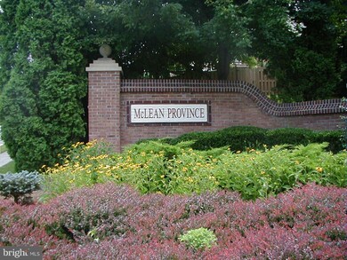 6873 Mclean Province Cir, Falls Church, VA 22043 - photo 2