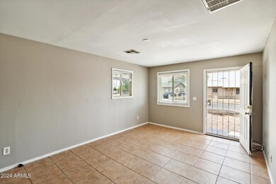 1309_E_Bowker_St_Phoenix_AZ_85040_USA-Ex
