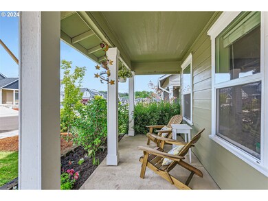 887 E 16th St, Lafayette, OR 97127 - photo 4