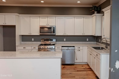 11 River St, Schenectady, NY 12305 - photo 4