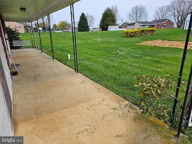 12270 Malissa Dr, Greencastle, PA 17225 - photo 5