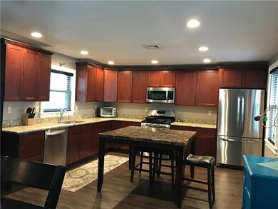 436 Bernon St, Woonsocket, RI 02895 - photo 2