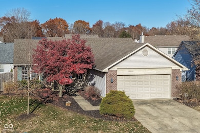 10442 Cedar Dr, Fishers, IN 46037 - photo 2