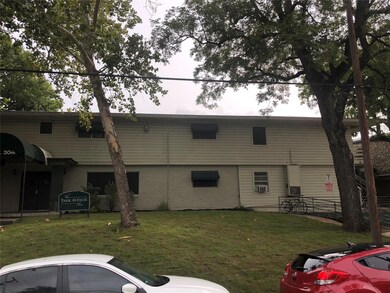 View of front facade featuring a front lawn