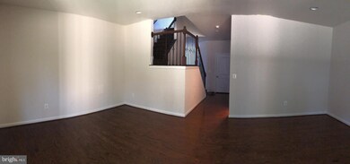 42418 Dogwood Glen Square, Sterling, VA 20166 - photo 3