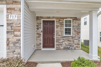 717 Little Patch St, Zebulon, NC 27597 - photo 4