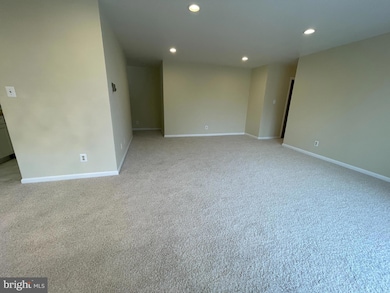 4343 Cherry Hill Rd unit 305, Arlington, VA 22207 - photo 6