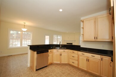 64 Brookview Dr, Hooksett, NH 03106 - photo 2
