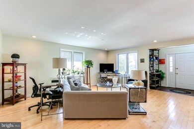 607 Harbor Dr, Annapolis, MD 21403 - photo 7