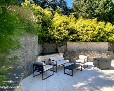 Ledgestone accent walls