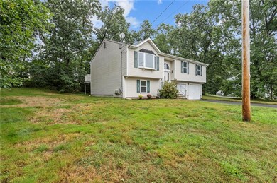 42 Eaton St, Cumberland, RI 02864 - photo 4